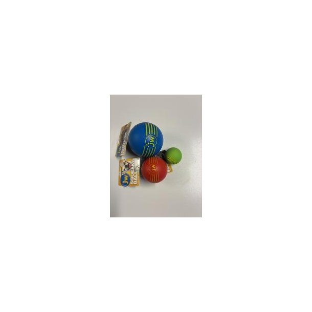 JW Isqueak Ball Large  10cm